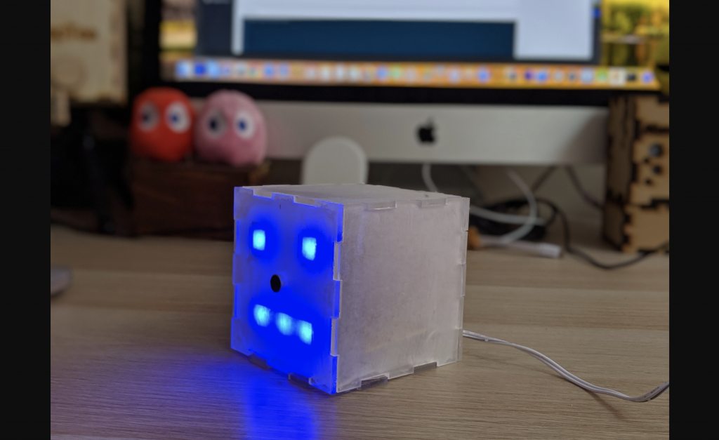 dancing-cube-light